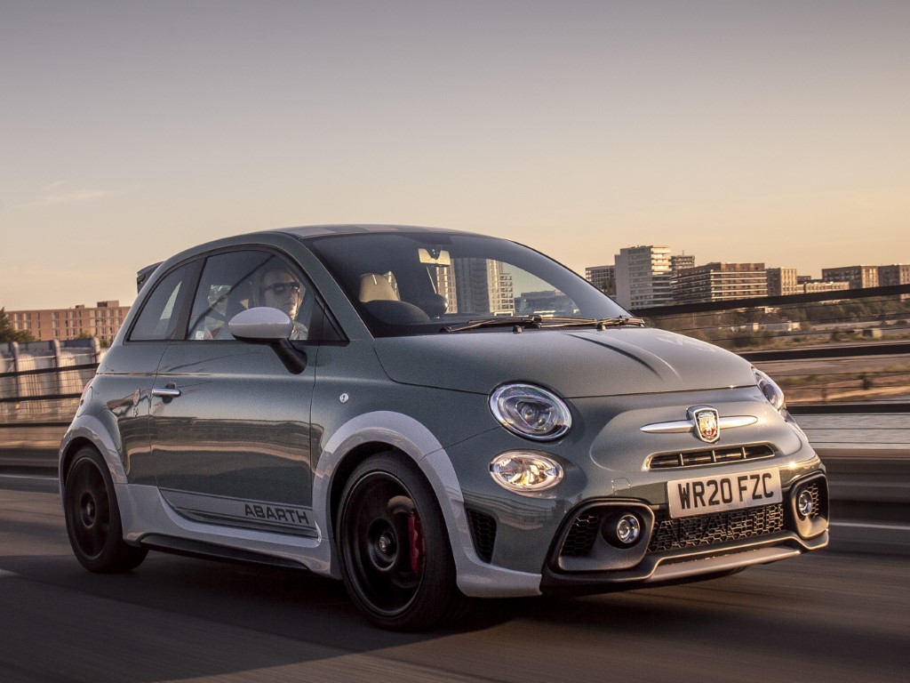 Abarth 695 70 Anniversario (Manual)